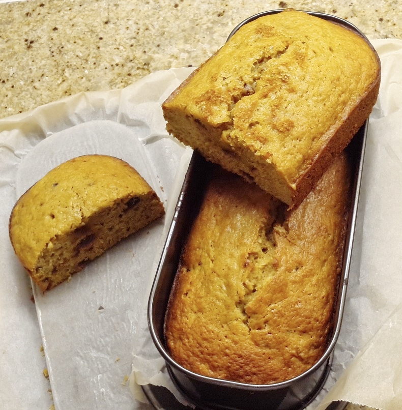 BANANA AND DATE BREAD