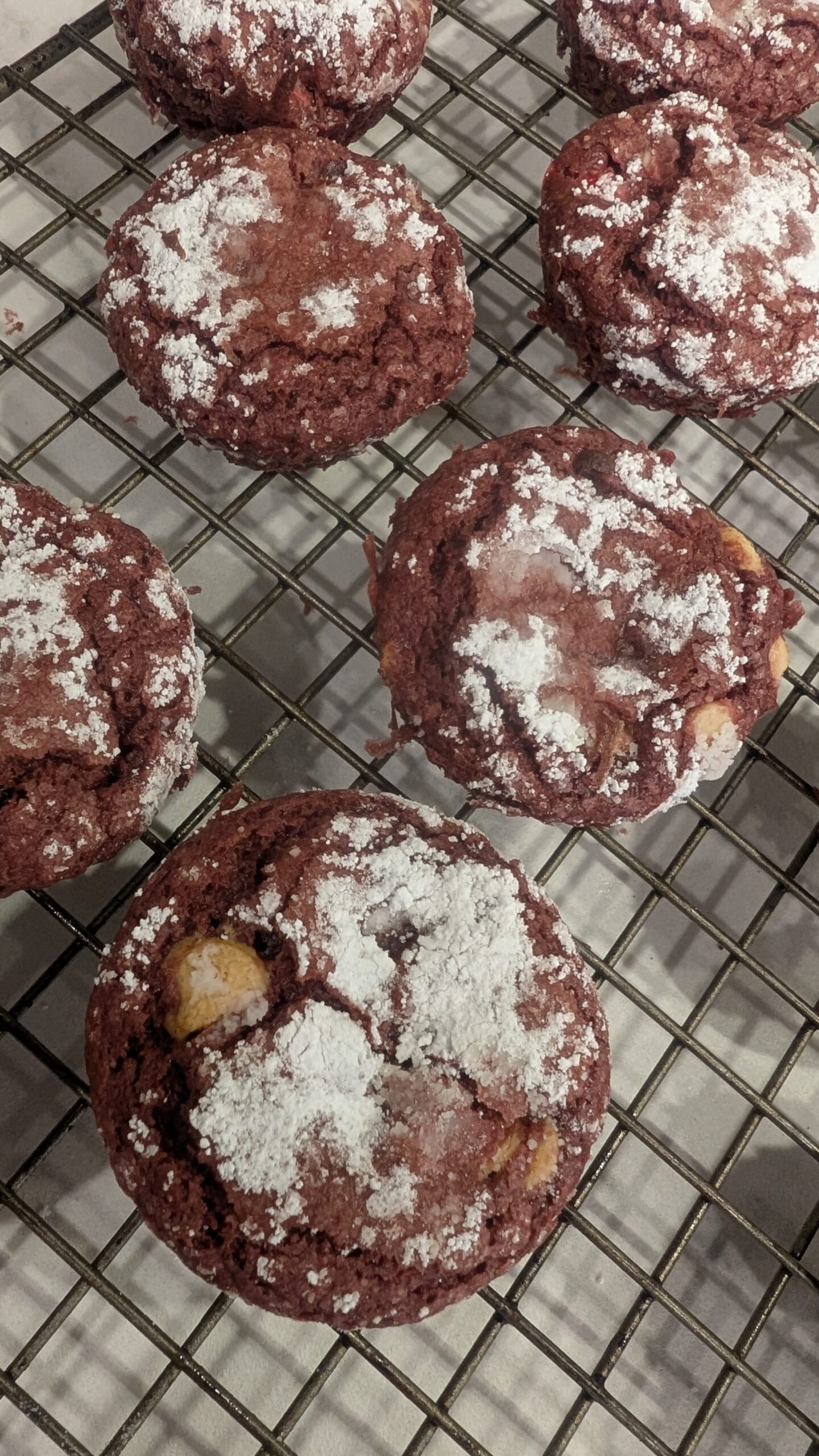 RED VELVET CAKE MIX COOKIES