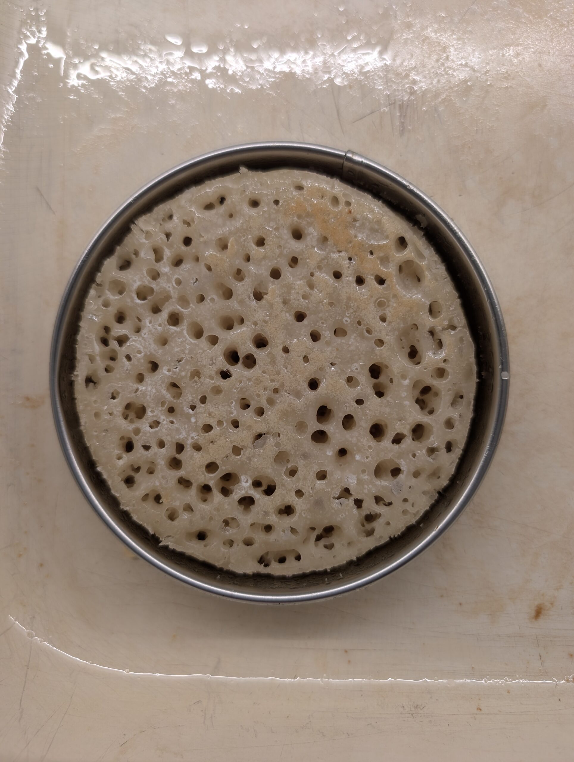 CRUMPETS – HOME-MADE